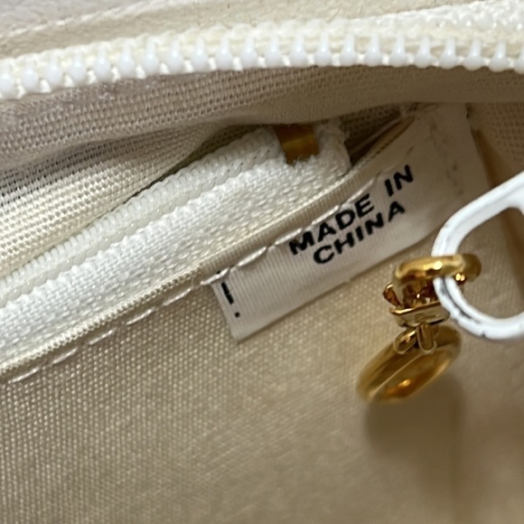 White Metal Mesh Bag - Picture 12 of 13